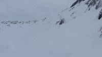 ..unsere ersten Schwünge im traumhaften Pulverschnee..