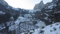 ..unser Weg nach Oben, ein Labyrinth aus Schnee, Stein und Gestrüpp..