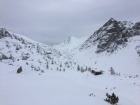 ..Vorbei an der Bergwachtshütte..eig. hätten wir hier vorher rechts abbiegen sollen..