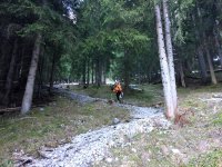 ..auf den ersten Metern mussten die Ski leider auf den Rücken..