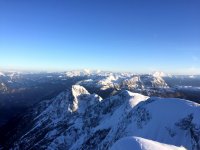 ..hinten das Tennengebirge..