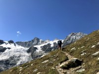..kurz vor der Weisshornhütte mit Blick auf Zinalrothorn und unser morgiges Ziel, dem Weisshorn..