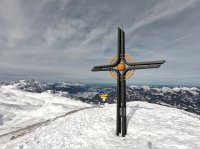 ..für uns nach dem Göll, das schönste Kreuz der Umgebung..
